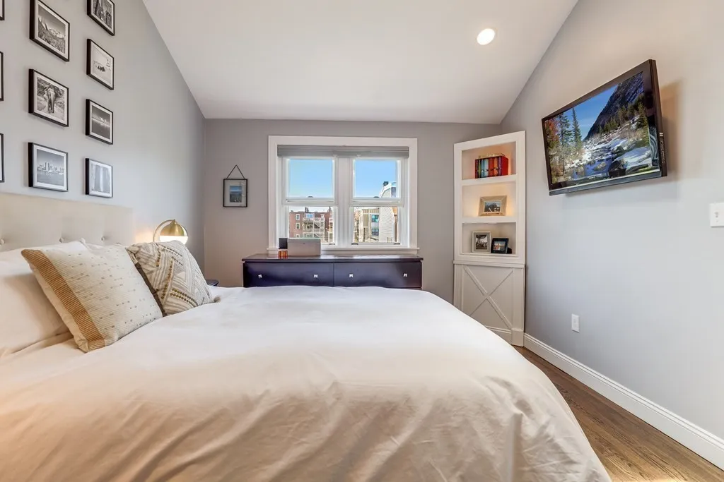 2 bed, 1.5 bath apartment for rent at 154 W 3rd St Unit 154, South Boston — photo 18 of 26