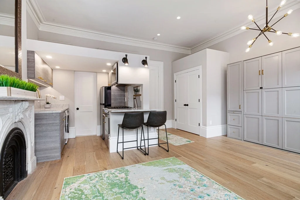 Studio bed, 1 bath apartment for rent at 154 West Concord St Unit 2A, South End — photo 11 of 20