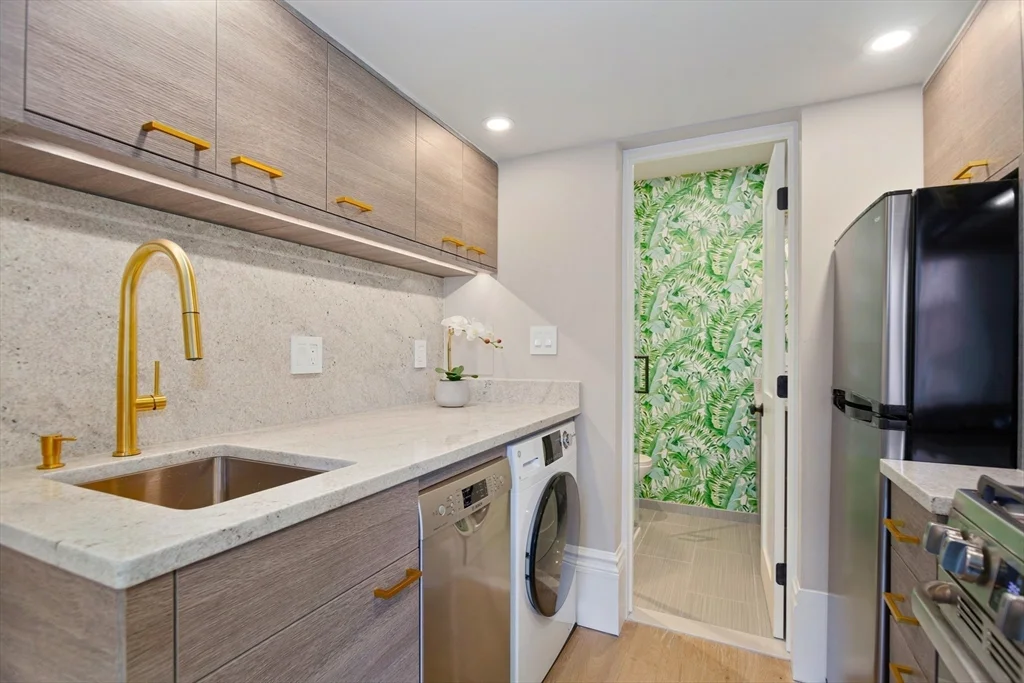 Studio bed, 1 bath apartment for rent at 154 West Concord St Unit 2A, South End — photo 16 of 20