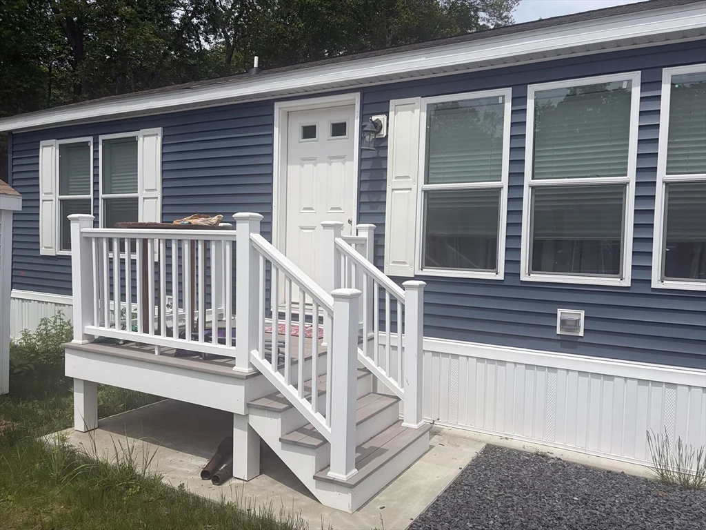 2 bed, 1 bath apartment for rent at 1540 Broadway Unit 28, Raynham — photo 2 of 21