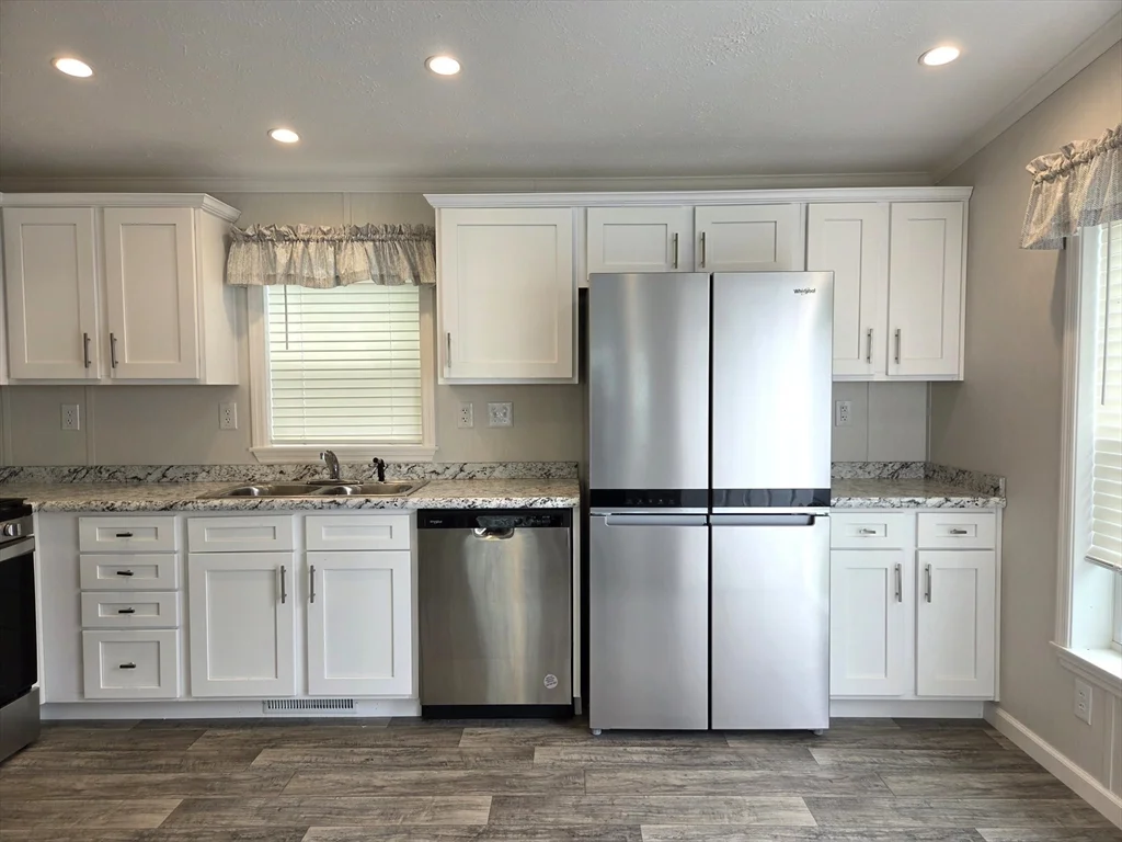 2 bed, 1 bath apartment for rent at 1540 Broadway Unit 28, Raynham — photo 8 of 21