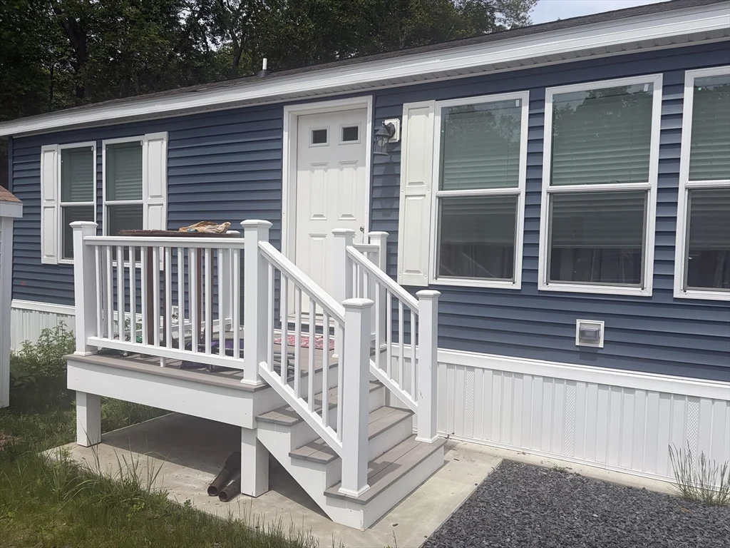 2 bed, 1 bath apartment for rent at 1540 Broadway Unit 28, Raynham — photo 6 of 21