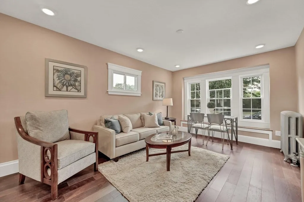 3 bed, 2 bath apartment for rent at 1540 Mystic Valley Pkwa Unit 1, West Medford — photo 5 of 17