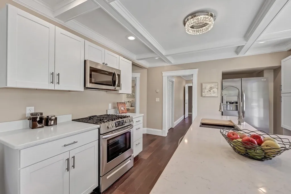 3 bed, 2 bath apartment for rent at 1540 Mystic Valley Pkwa Unit 1, West Medford — photo 2 of 17