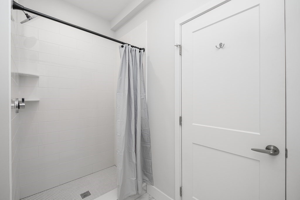 1 bed, 1 bath apartment for rent at 1540 North Shore Rd Unit 103, Revere — photo 9 of 17