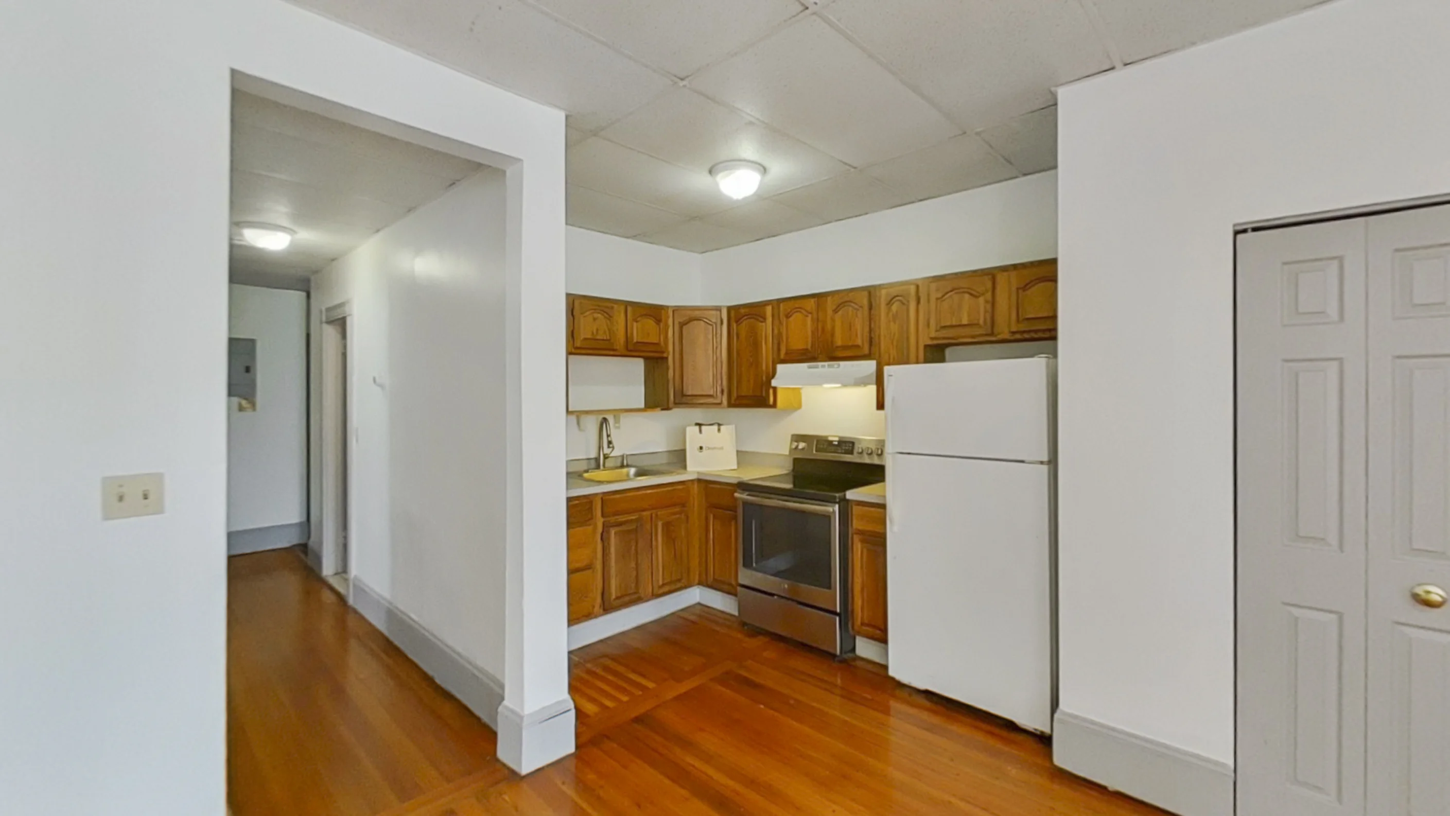 3 bed, 1 bath apartment for rent at 1540 Tremont St Unit 3R, Mission Hill — photo 3 of 14