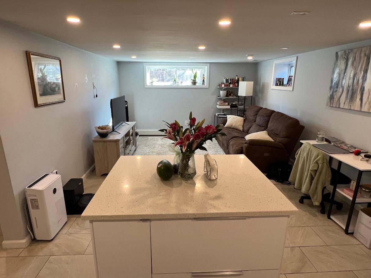 1 bed, 1 bath apartment for rent at 1546 Washington St Unit G, West Newton