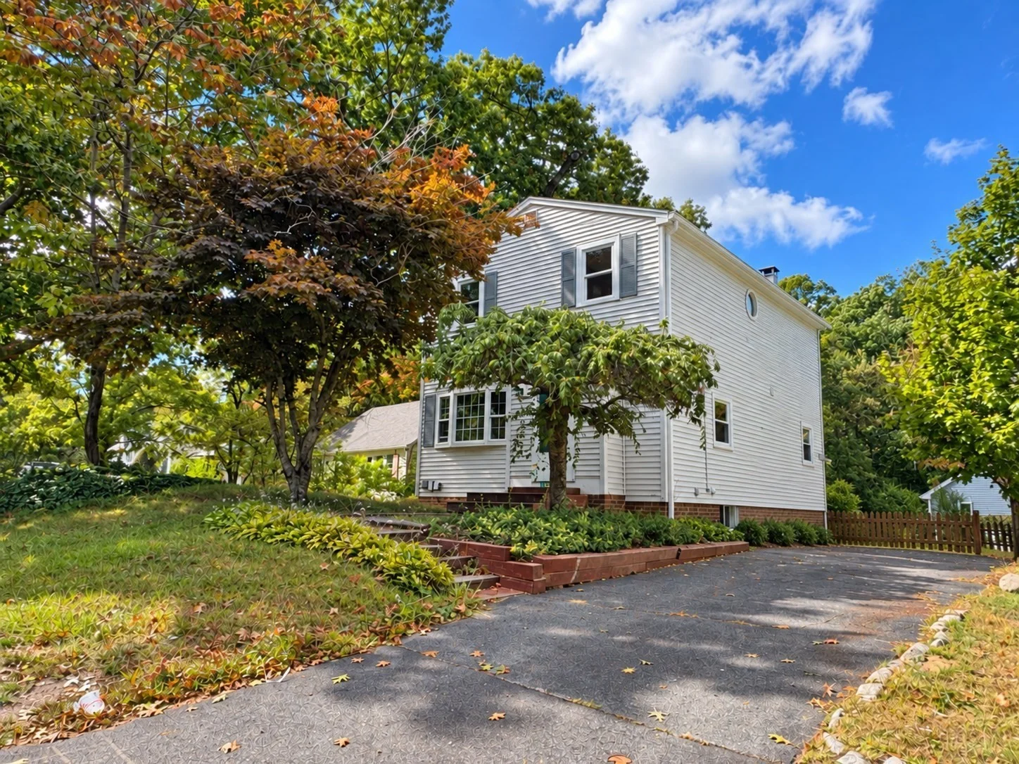 4 bed, 2 bath apartment for rent at 1547 Liberty St, Braintree — photo 1 of 13