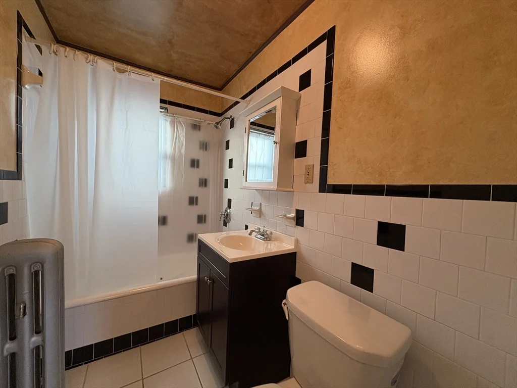 3 bed, 1 bath apartment for rent at 155-157 Hillside St Unit 2, Mission Hill — photo 15 of 17