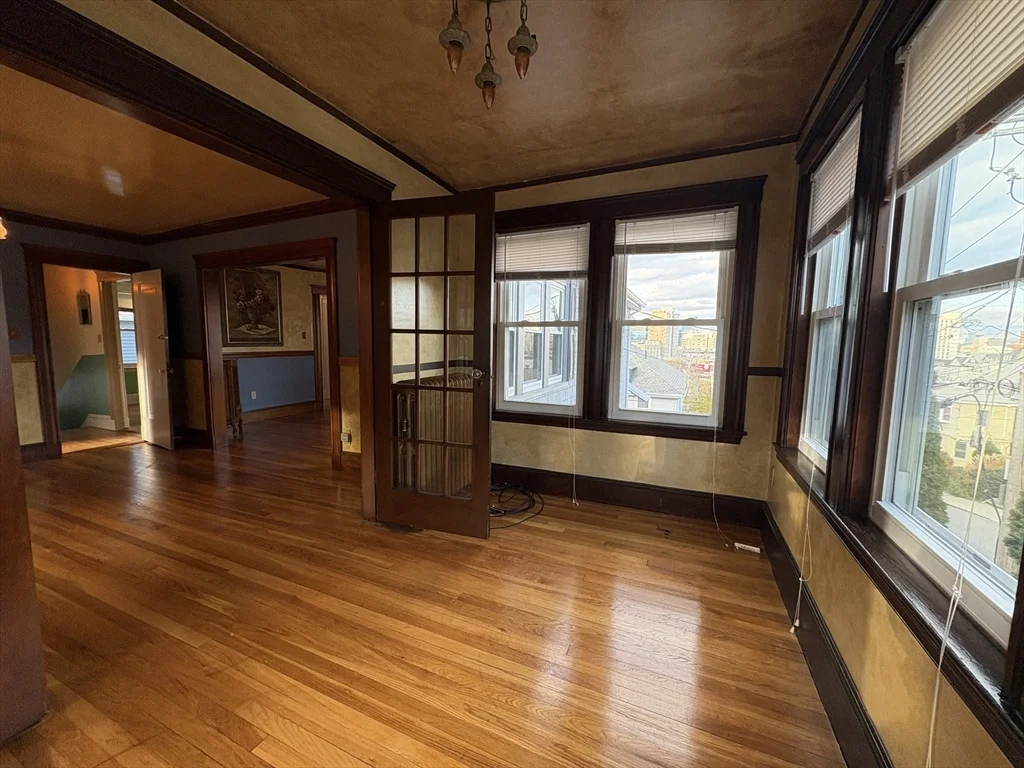 3 bed, 1 bath apartment for rent at 155-157 Hillside St Unit 2, Mission Hill — photo 4 of 17