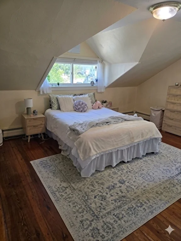 4 bed, 2 bath apartment for rent at 155 Amity St Unit n/a, Amherst — photo 8 of 16