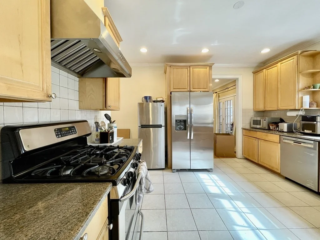 4 bed, 1 bath apartment for rent at 155 Amory St Unit 155, Coolidge Corner — photo 9 of 37