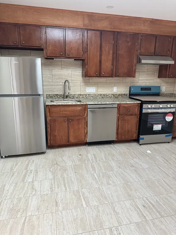 2 bed, 1 bath apartment for rent at 155 Broadway Unit 1, Revere