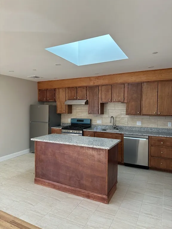 3 bed, 2 bath apartment for rent at 155 Broadway Unit 2, Revere — photo 2 of 12