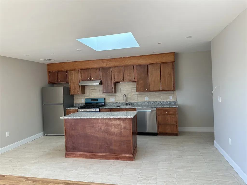 3 bed, 2 bath apartment for rent at 155 Broadway Unit 2, Revere