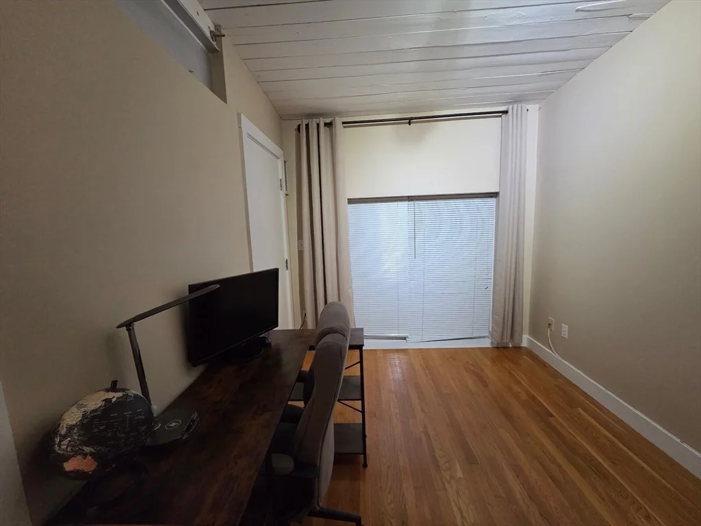 2 bed, 2 bath apartment for rent at 155 Brookline St Unit 2, Cambridgeport — photo 5 of 20