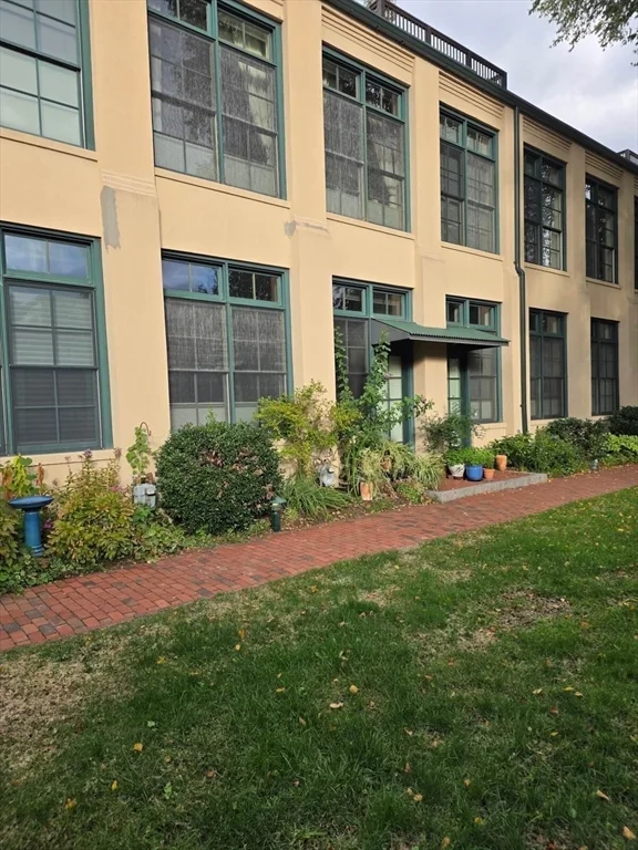 2 bed, 2 bath apartment for rent at 155 Brookline St Unit 2, Cambridgeport — photo 19 of 20