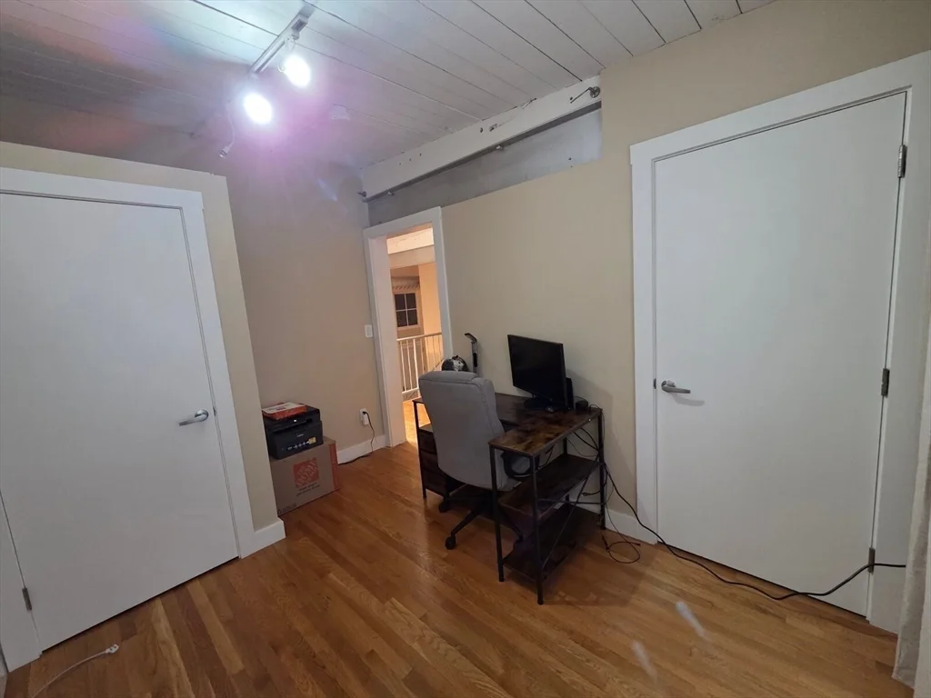 2 bed, 2 bath apartment for rent at 155 Brookline St Unit 2, Cambridgeport — photo 4 of 20