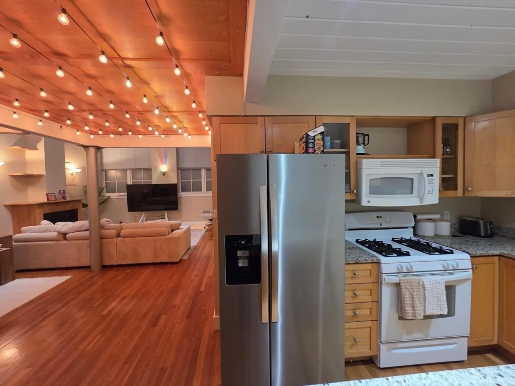 2 bed, 2 bath apartment for rent at 155 Brookline St Unit 2, Cambridgeport — photo 13 of 20