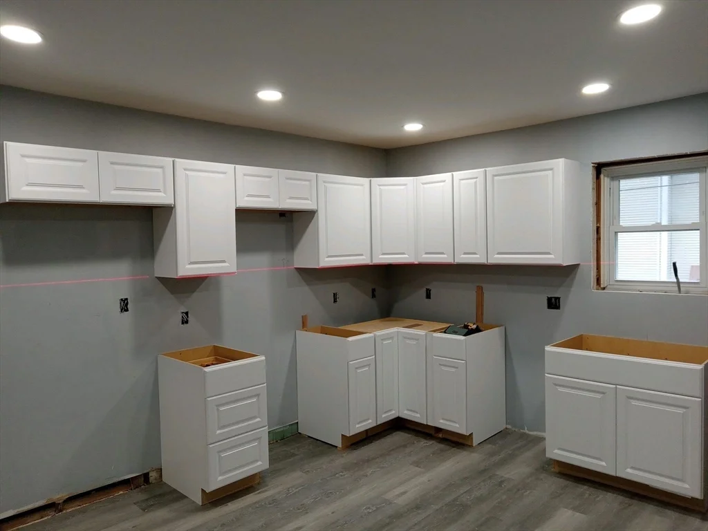 3 bed, 1 bath apartment for rent at 155 Centre Ave Unit 1, Abington — photo 3 of 12