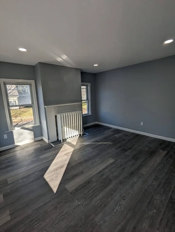 4 bed, 1 bath apartment for rent at 155 Centre Ave Unit 2, Abington — photo 6 of 33