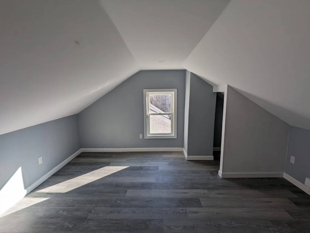 4 bed, 1 bath apartment for rent at 155 Centre Ave Unit 2, Abington — photo 13 of 33