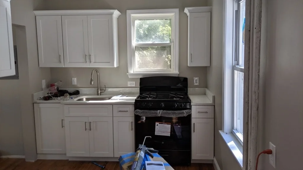 2 bed, 1 bath apartment for rent at 155 Centre Ave Unit 3, Abington — photo 5 of 23