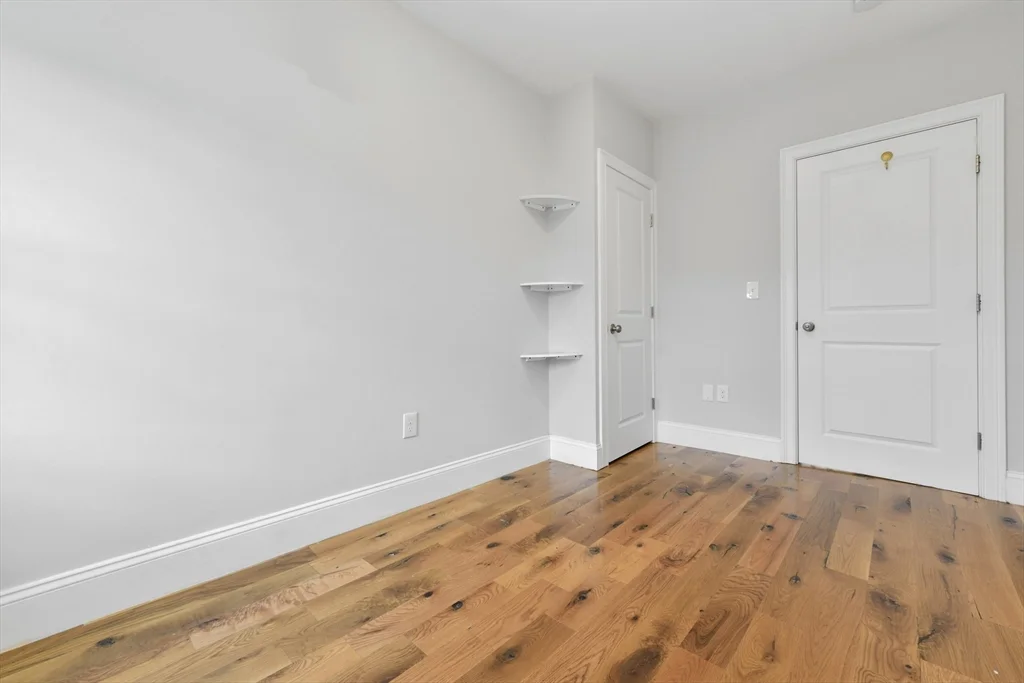 3 bed, 1 bath apartment for rent at 155 Chelsea St Unit 1, East Boston — photo 3 of 8