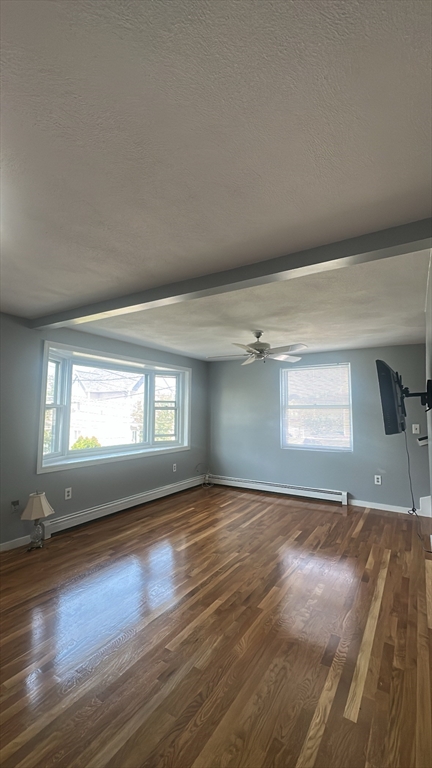 2 bed, 1 bath apartment for rent at 155 Cottage Unit 2, Everett — photo 2 of 8