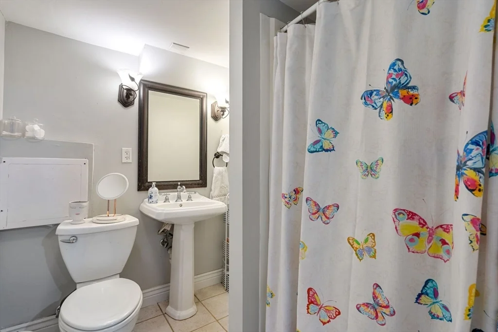 4 bed, 3 bath apartment for rent at 155 Dorchester St, South Boston — photo 9 of 24