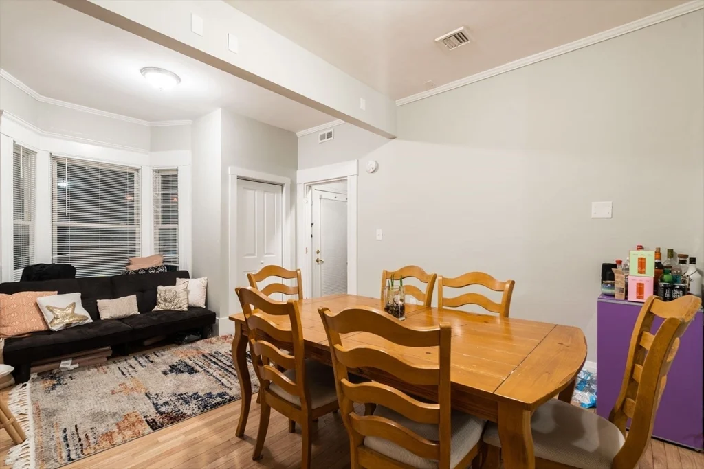 4 bed, 3 bath apartment for rent at 155 Dorchester St, South Boston — photo 5 of 24