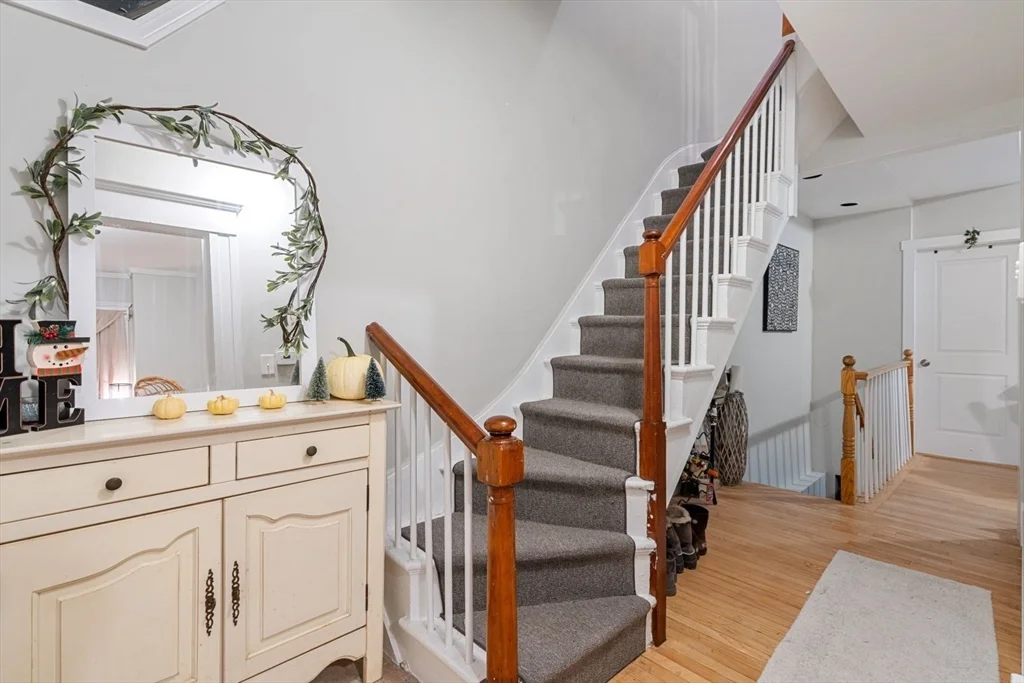 4 bed, 3 bath apartment for rent at 155 Dorchester St, South Boston — photo 7 of 24