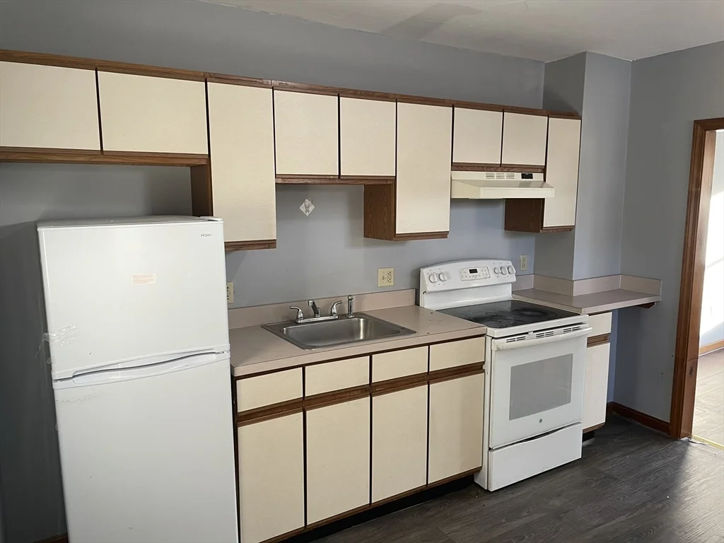 1 bed, 1 bath apartment for rent at 155 East Central St Unit F, Franklin — photo 7 of 28