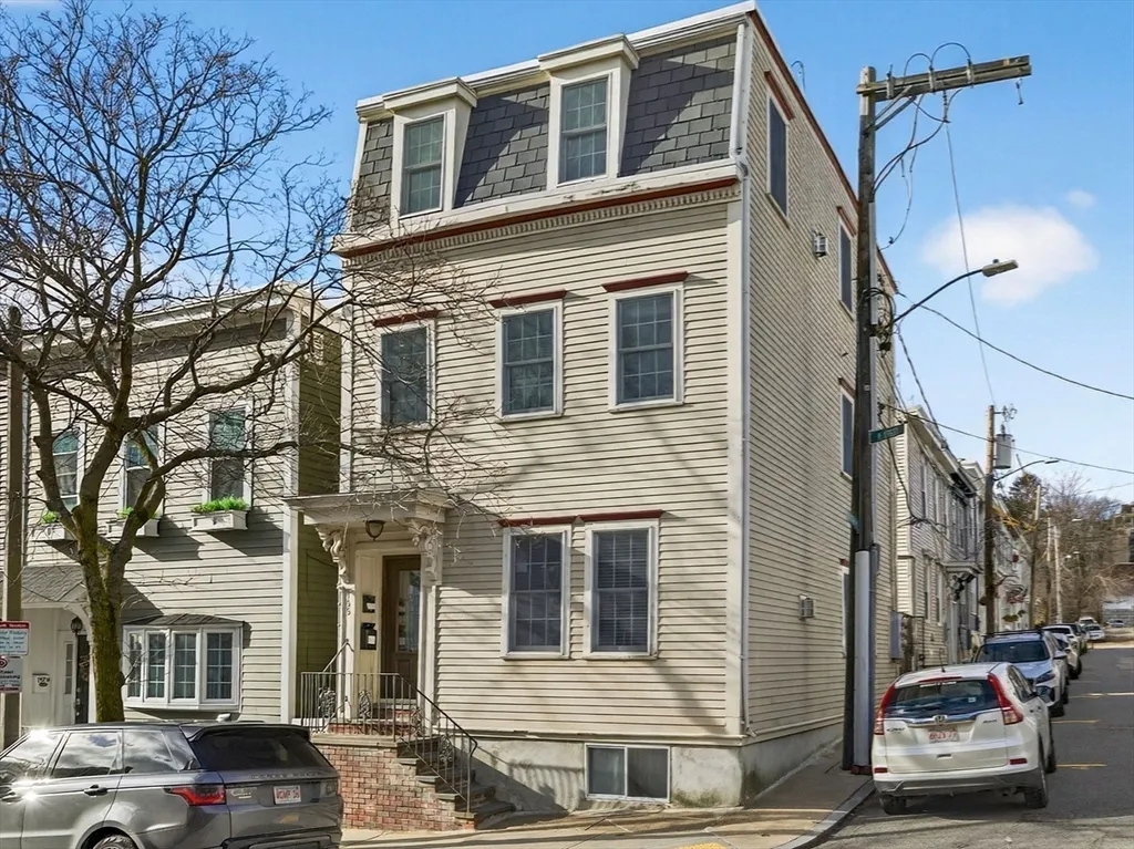 2 bed, 1 bath apartment for rent at 155 H St Unit 2, South Boston — photo 14 of 21