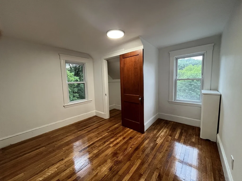 3 bed, 1 bath apartment for rent at 155 Lebanon St, Melrose — photo 8 of 13