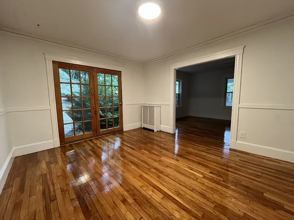 3 bed, 1 bath apartment for rent at 155 Lebanon St, Melrose — photo 1 of 13