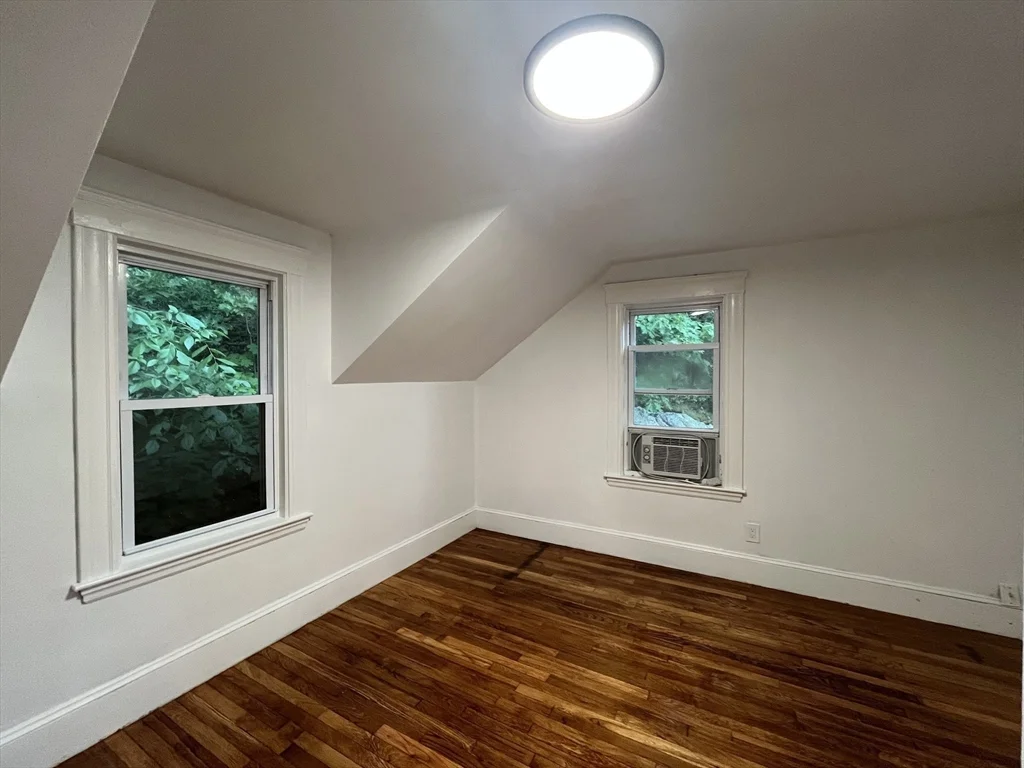 3 bed, 1 bath apartment for rent at 155 Lebanon St, Melrose — photo 9 of 13