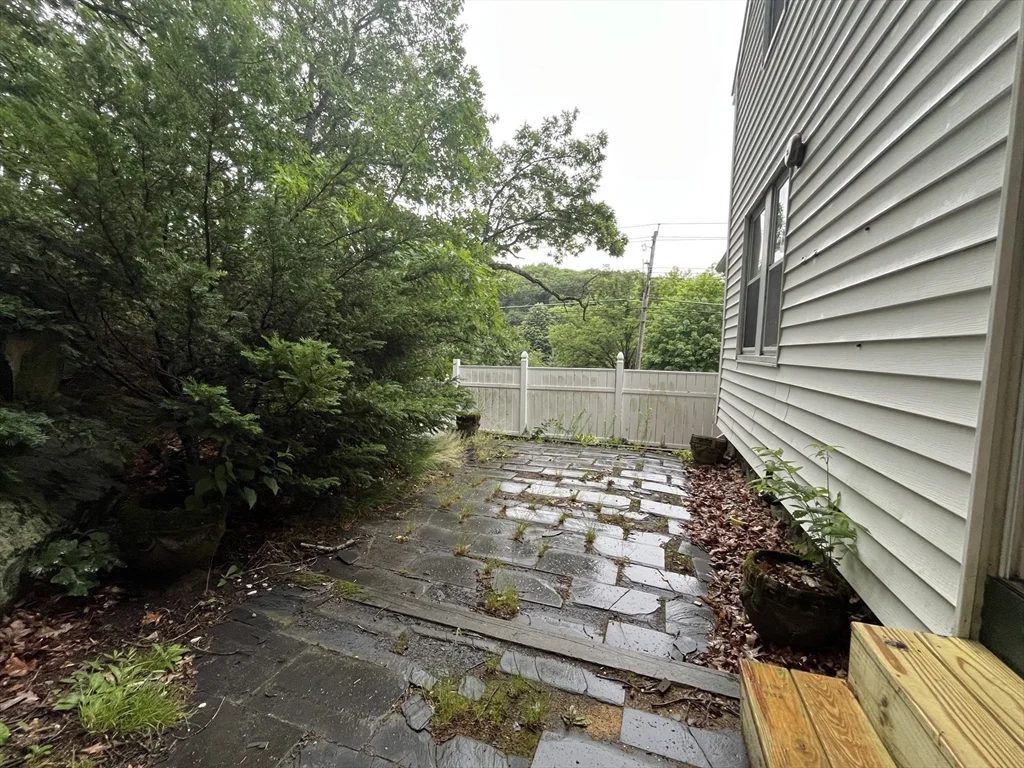 3 bed, 1 bath apartment for rent at 155 Lebanon St, Melrose — photo 13 of 13