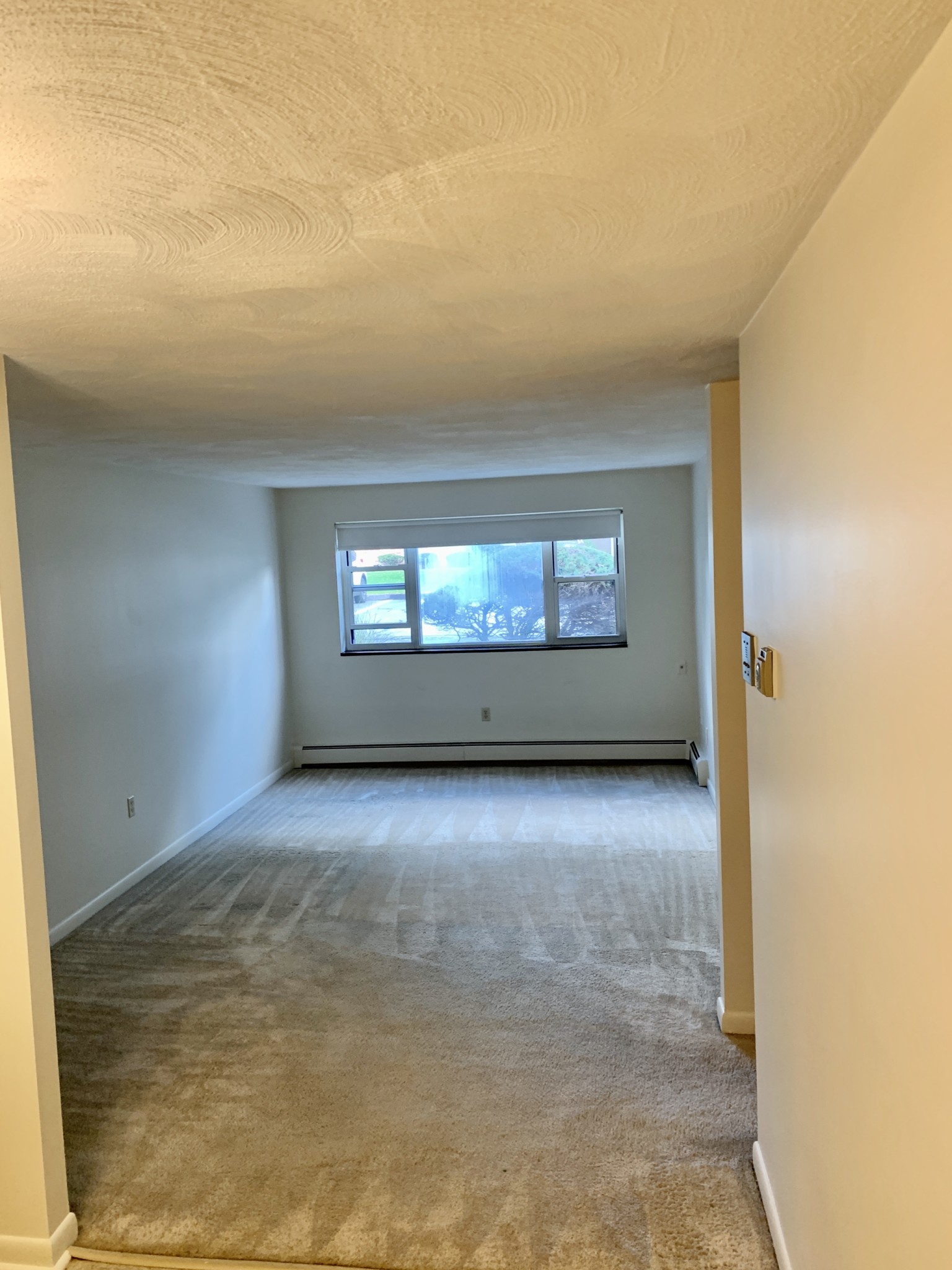 1 bed, 1.5 bath apartment for rent at 155 Lexington St Unit 15, Auburndale — photo 3 of 8