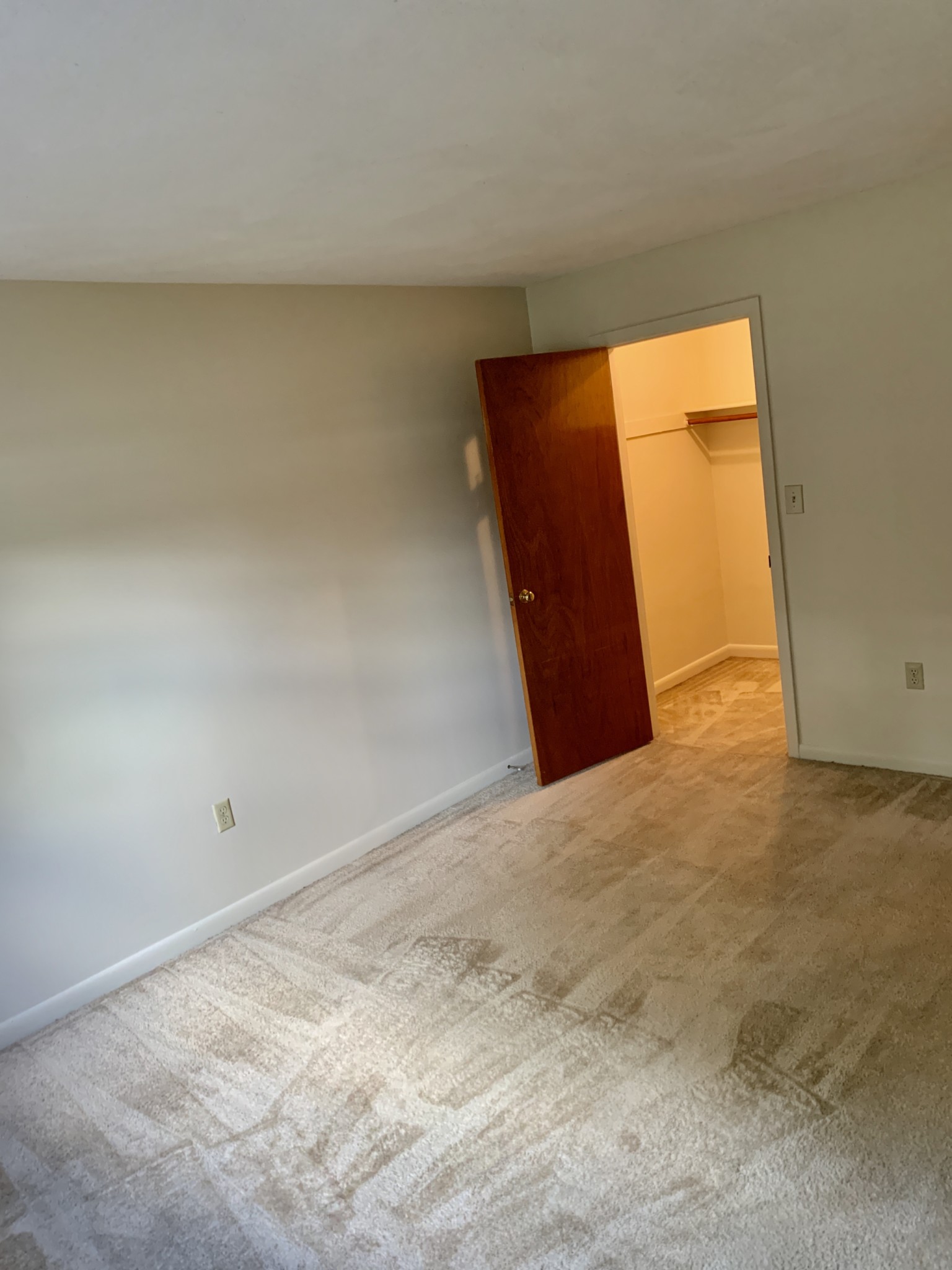 1 bed, 1.5 bath apartment for rent at 155 Lexington St Unit 15, Auburndale — photo 5 of 8