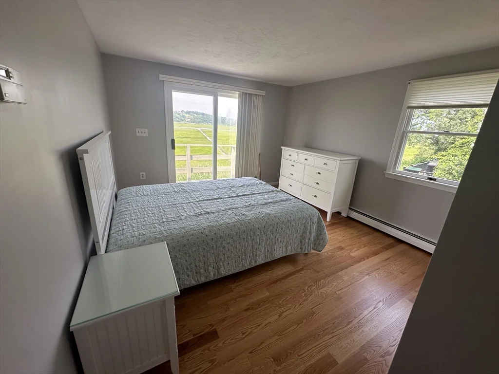 3 bed, 2 bath apartment for rent at 155 Meadowview, Rexhame — photo 24 of 30