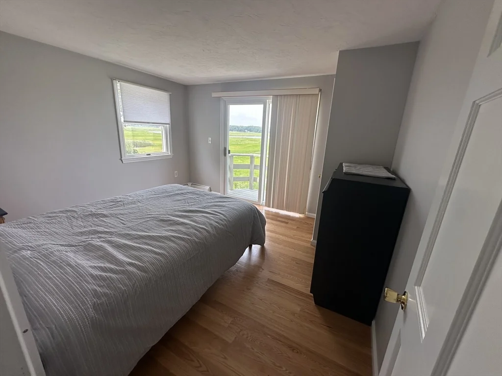 3 bed, 2 bath apartment for rent at 155 Meadowview, Rexhame — photo 25 of 30