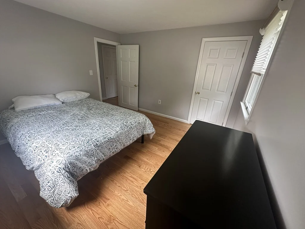 3 bed, 2 bath apartment for rent at 155 Meadowview, Rexhame — photo 26 of 30