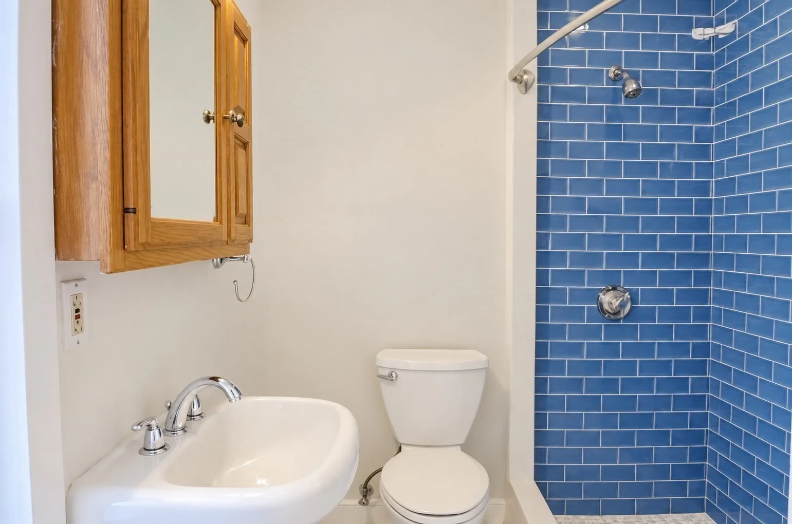 4 bed, 2 bath apartment for rent at 155 Oak St, Newton Upper Falls — photo 18 of 19
