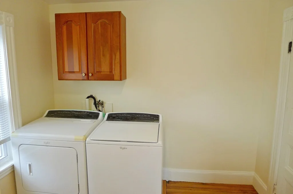 5 bed, 2 bath apartment for rent at 155 Oak St, Newton Upper Falls — photo 14 of 16