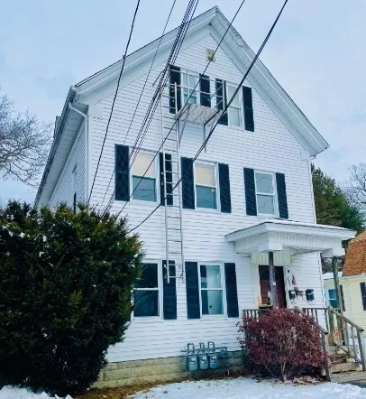 3 bed, 1 bath apartment for rent at 155 Oak St Unit 1, Taunton — photo 1 of 12
