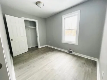 3 bed, 1 bath apartment for rent at 155 Oak St Unit 1, Taunton — photo 9 of 12