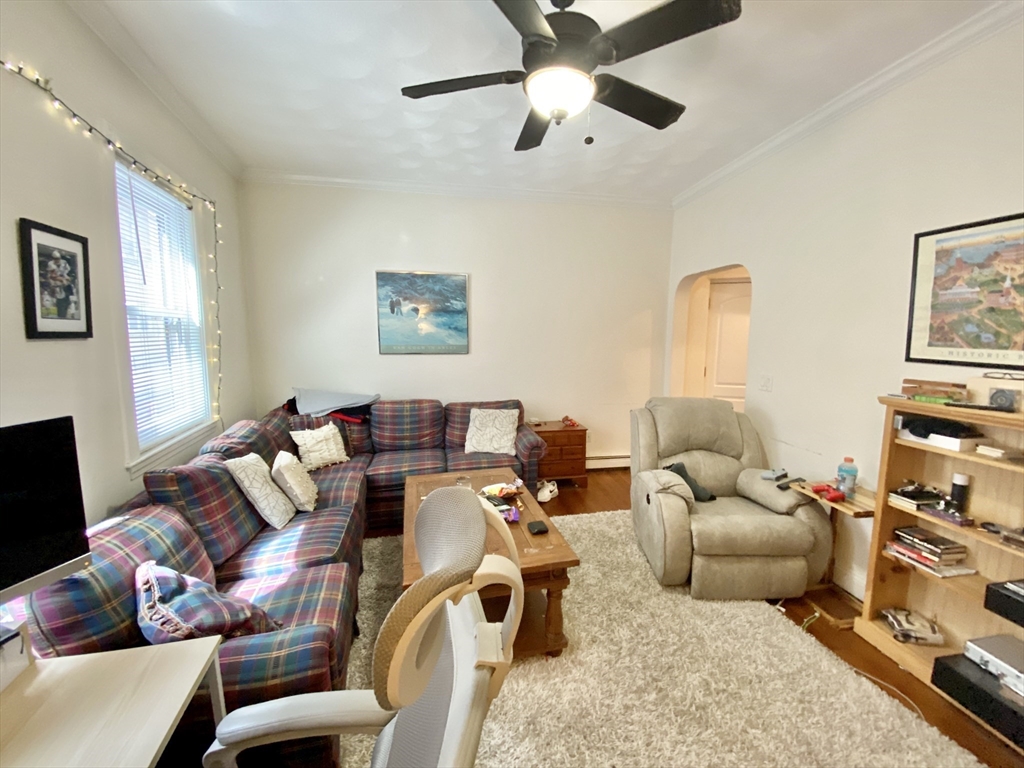 3 bed, 1 bath apartment for rent at 155 Salem St Unit 1, North End — photo 4 of 18