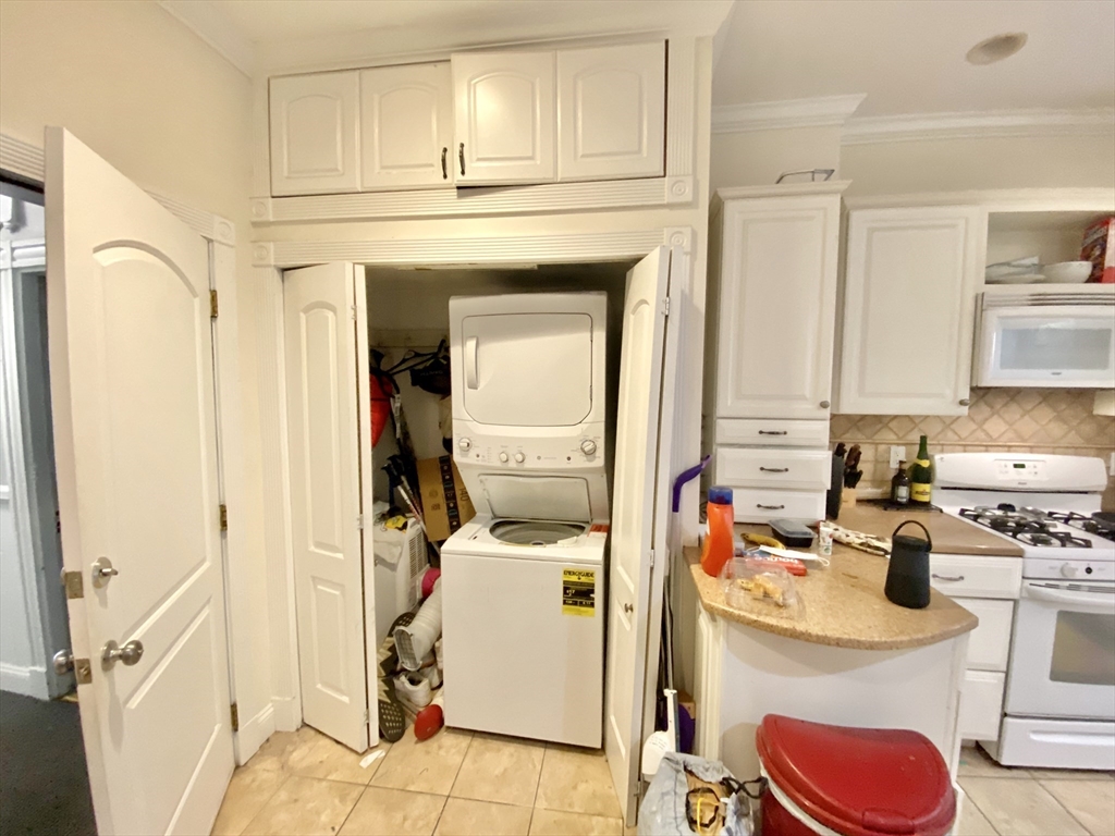 3 bed, 1 bath apartment for rent at 155 Salem St Unit 1, North End — photo 8 of 18