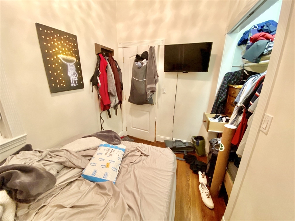 3 bed, 1 bath apartment for rent at 155 Salem St Unit 1, North End — photo 12 of 18